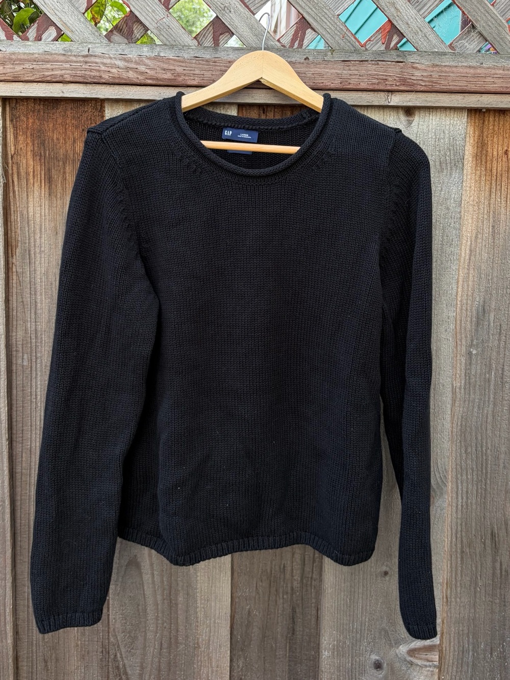 GAP Black Crewneck Knit Sweater